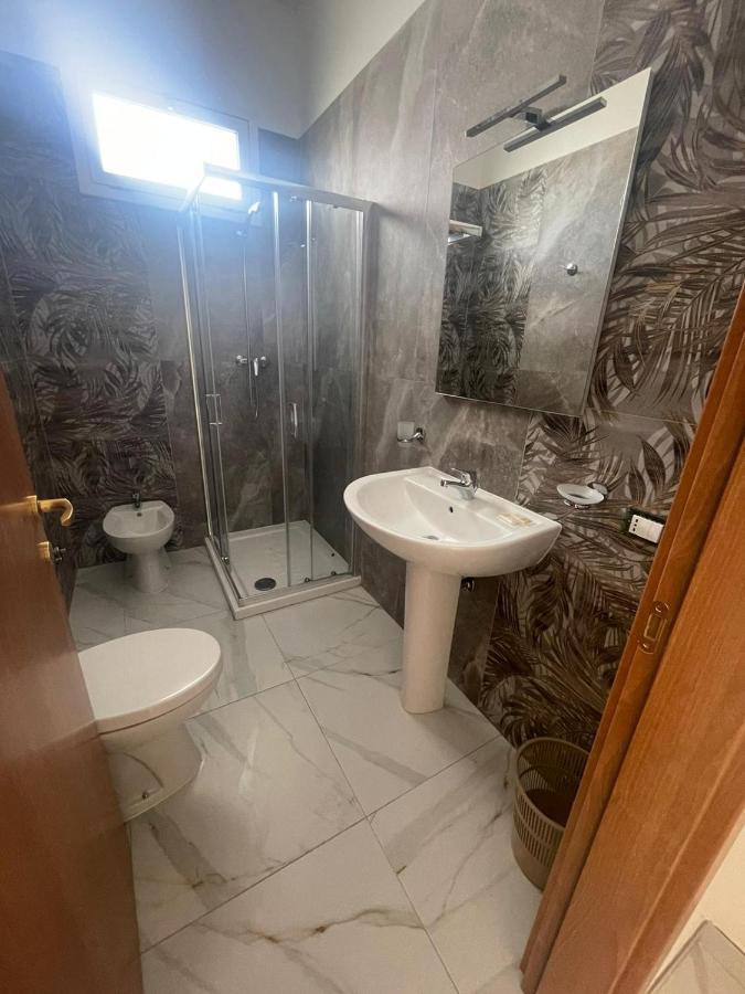 Camere Lorenzo Porto Cesareo Eksteriør billede